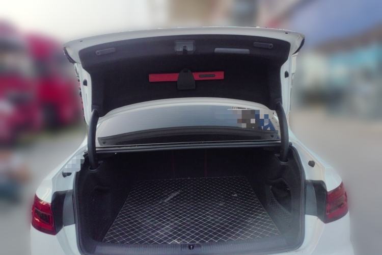 Used Audi A4L 2019 40 TFSI Ambition China VI Trunk