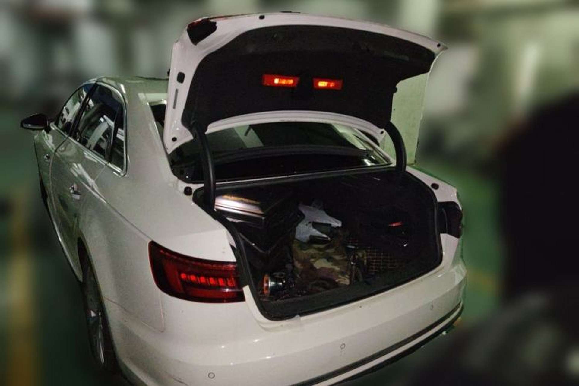 Used Audi A4L 2019 40 TFSI Ambition Version China V Trunk