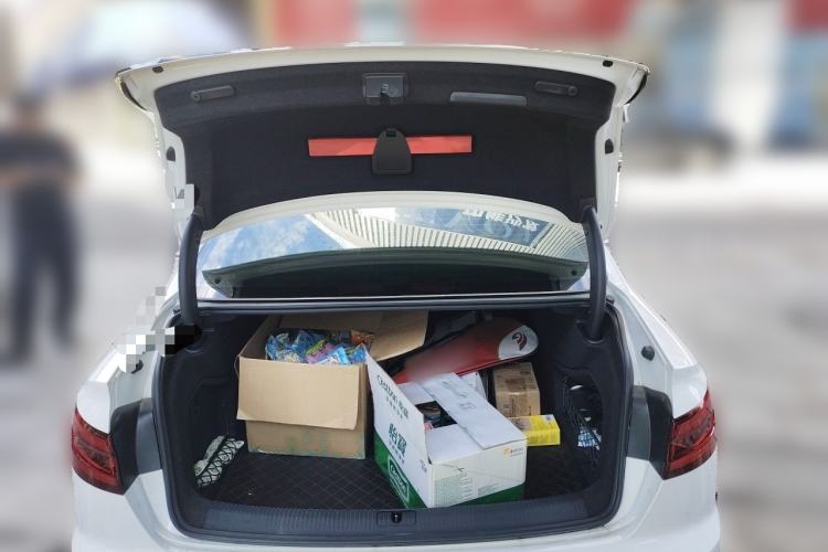 Used Audi A4L 2019 40 TFSI Fashion Edition China VI Emission Standard Trunk