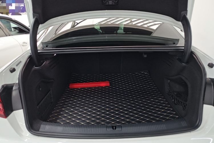 Used Audi A4L 2019 40 TFSI Fashion Version China V Trunk