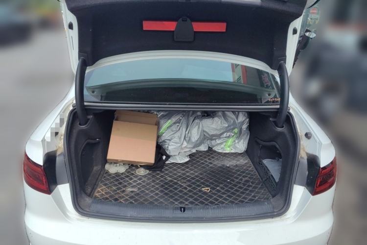 Used Audi A4L 2019 40 TFSI Ambition China VI Trunk