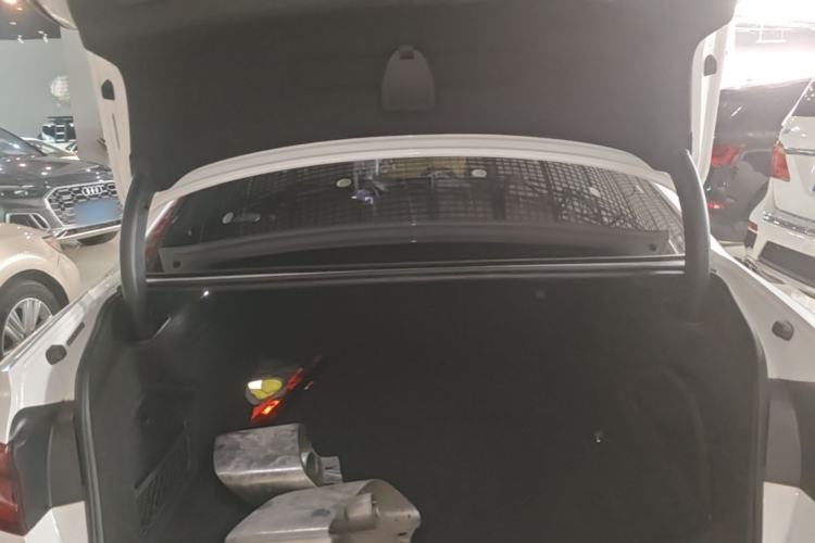 Used Audi A4L 2019 40 TFSI Fashion Edition China VI Emission Standard Trunk