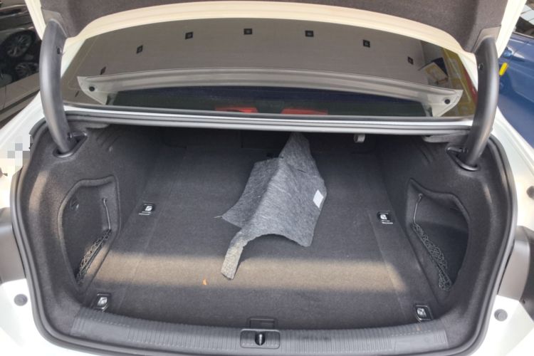 Used Audi A4L 2019 40 TFSI Fashion Version China V Trunk