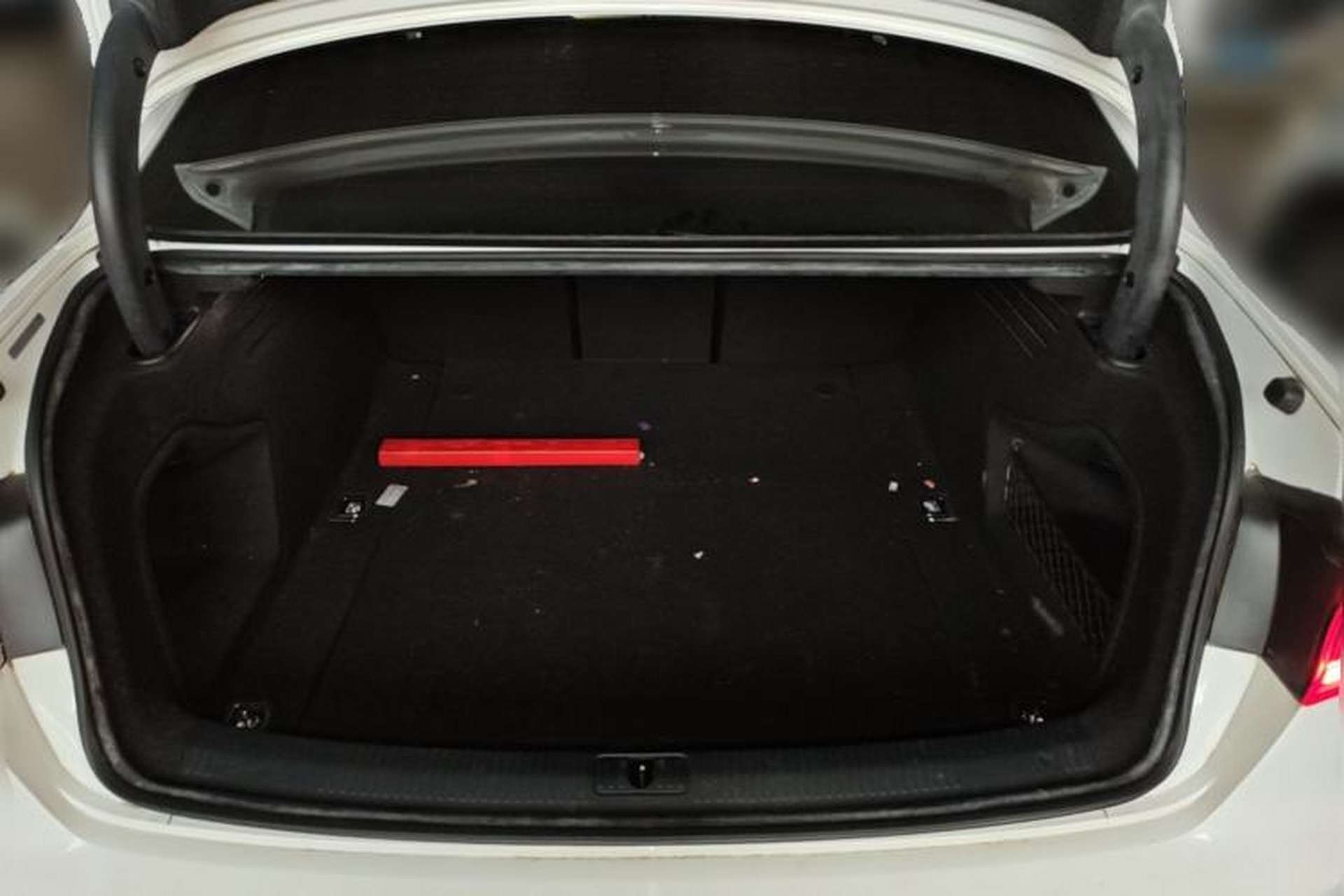 Used Audi A4L 2019 40 TFSI Fashion Edition China VI Emission Standard Trunk
