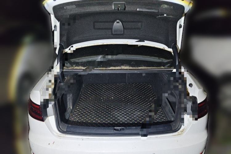 Used Audi A4L 2019 40 TFSI Fashion Edition China VI Emission Standard Trunk