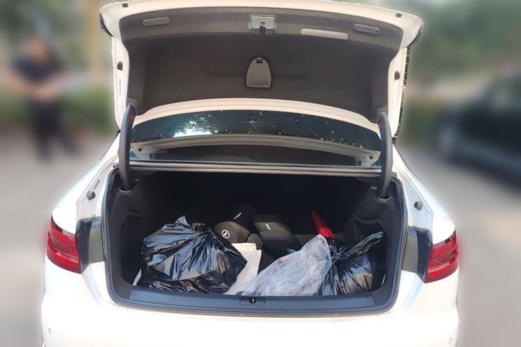 Used Audi A4L 2019 40 TFSI Ambition China VI Trunk