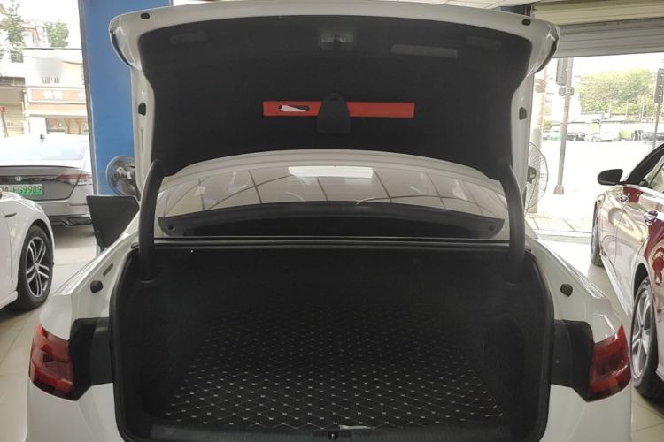 Used Audi A4L 2019 40 TFSI Fashion Version China V Trunk