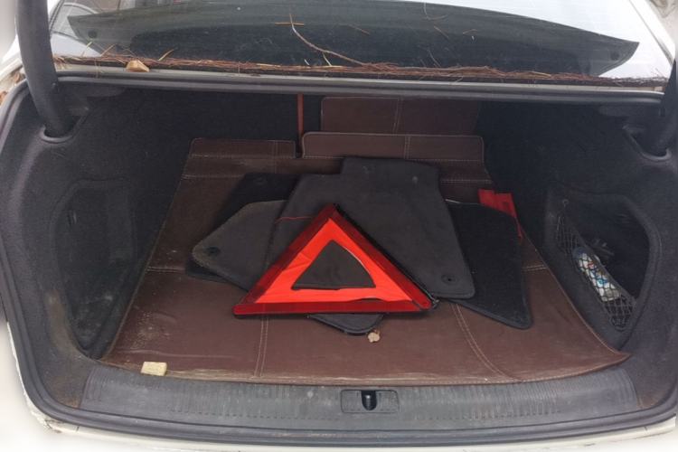 Used Audi A4L 2019 40 TFSI Ambition China VI Trunk