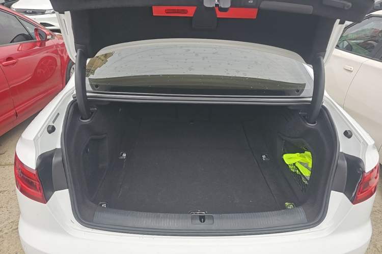 Used Audi A4L 2019 40 TFSI Ambition Version China V Trunk