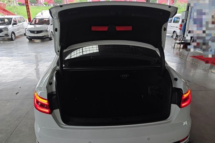 Used Audi A4L 2019 40 TFSI Fashion Version China V Trunk