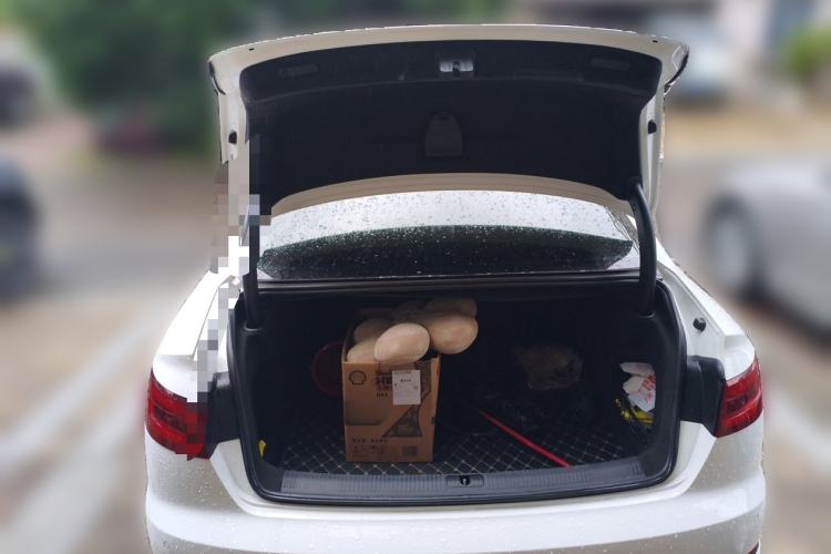 Used Audi A4L 2019 40 TFSI Fashion Version China V Trunk