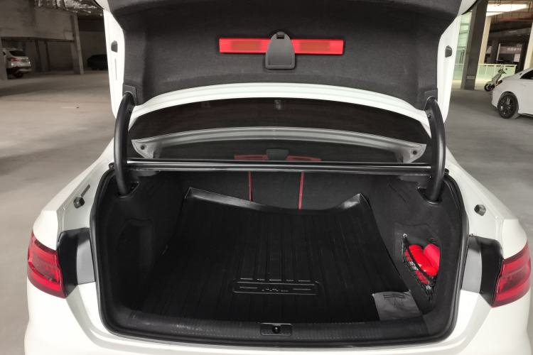 Used Audi A4L 2019 40 TFSI Ambition China VI Trunk
