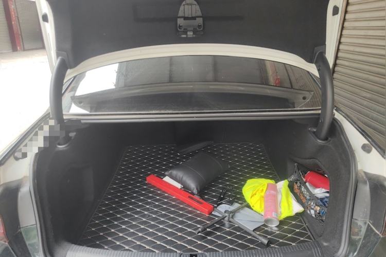 Used Audi A4L 2019 40 TFSI Ambition China VI Trunk