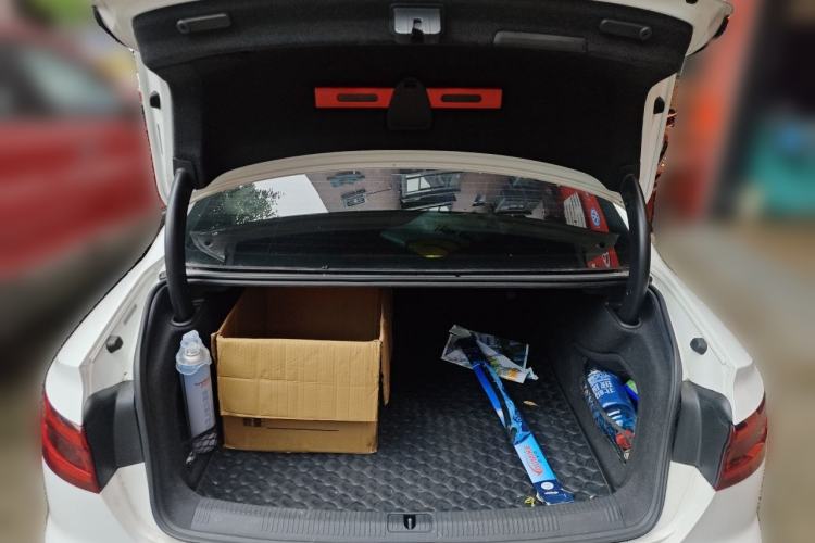 Used Audi A4L 2019 40 TFSI Fashion Version China V Trunk