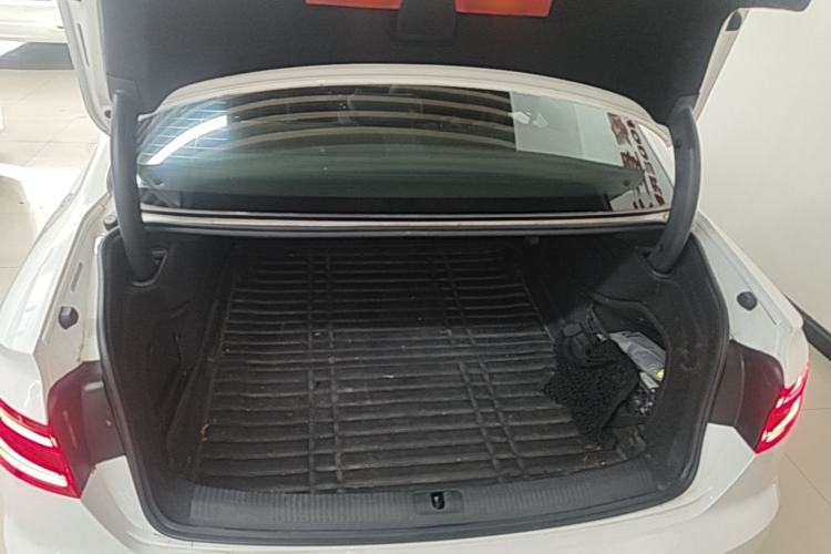 Used Audi A4L 2019 40 TFSI Fashion Version China V Trunk