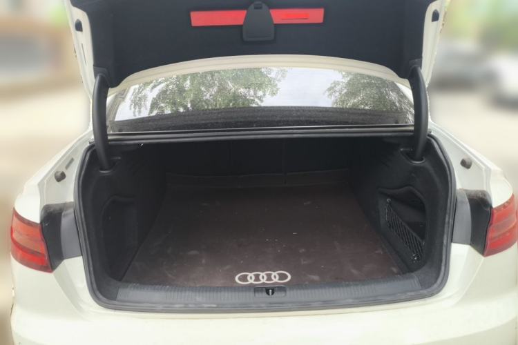 Used Audi A4L 2019 40 TFSI Ambition China VI Trunk