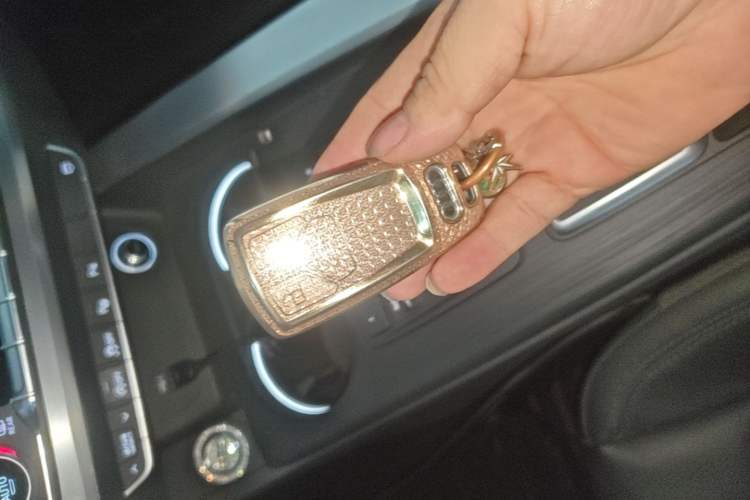 Used Audi A4L 2019 40 TFSI Fashion Edition China VI Emission Standard Vehicle Key