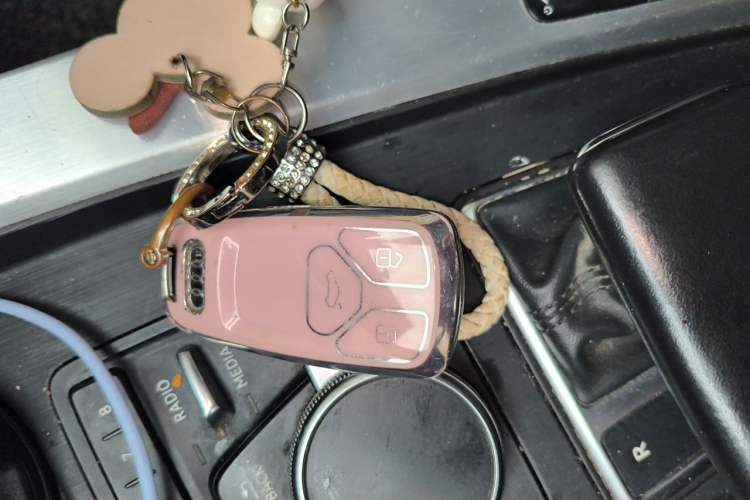 Used Audi A4L 2019 40 TFSI Fashion Version China V Vehicle Key