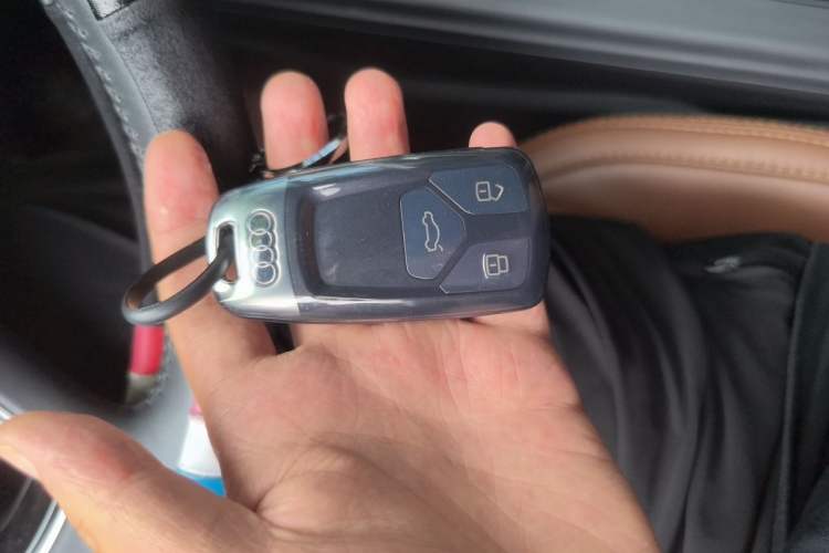 Used Audi A4L 2019 35 TFSI Ambition China V Vehicle Key