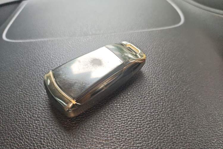 Used Audi A4L 2019 40 TFSI Fashion Edition China VI Emission Standard Vehicle Key