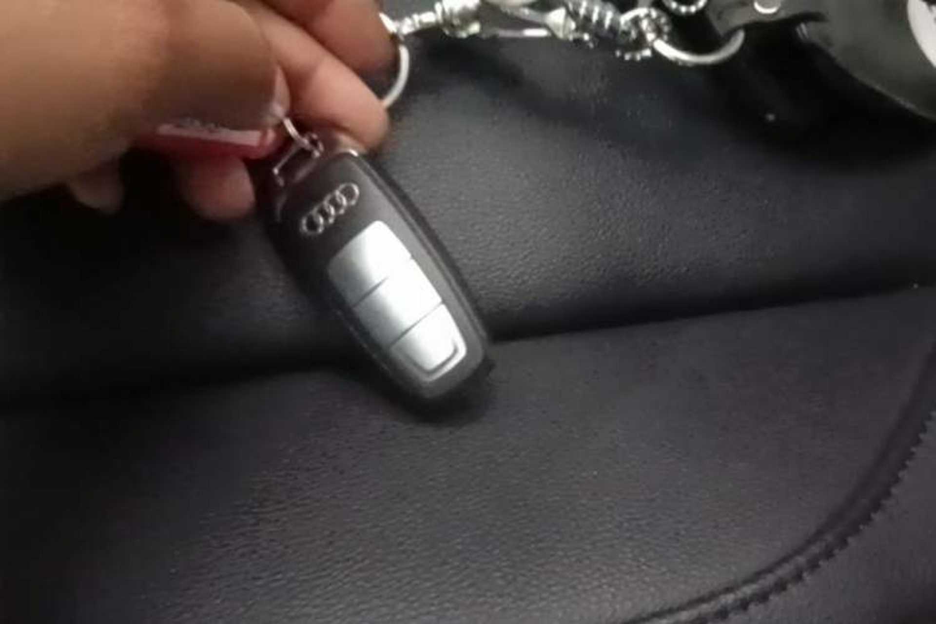 Used Audi A4L 2019 40 TFSI Ambition China VI Vehicle Key