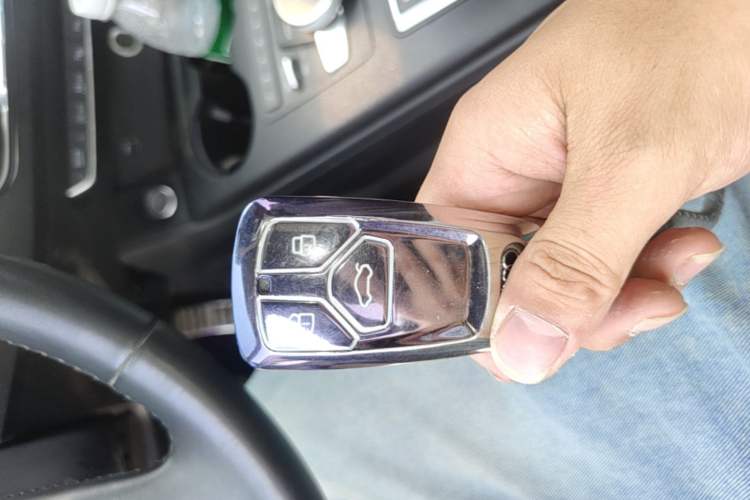 Used Audi A4L 2019 40 TFSI Fashion Version China V Vehicle Key
