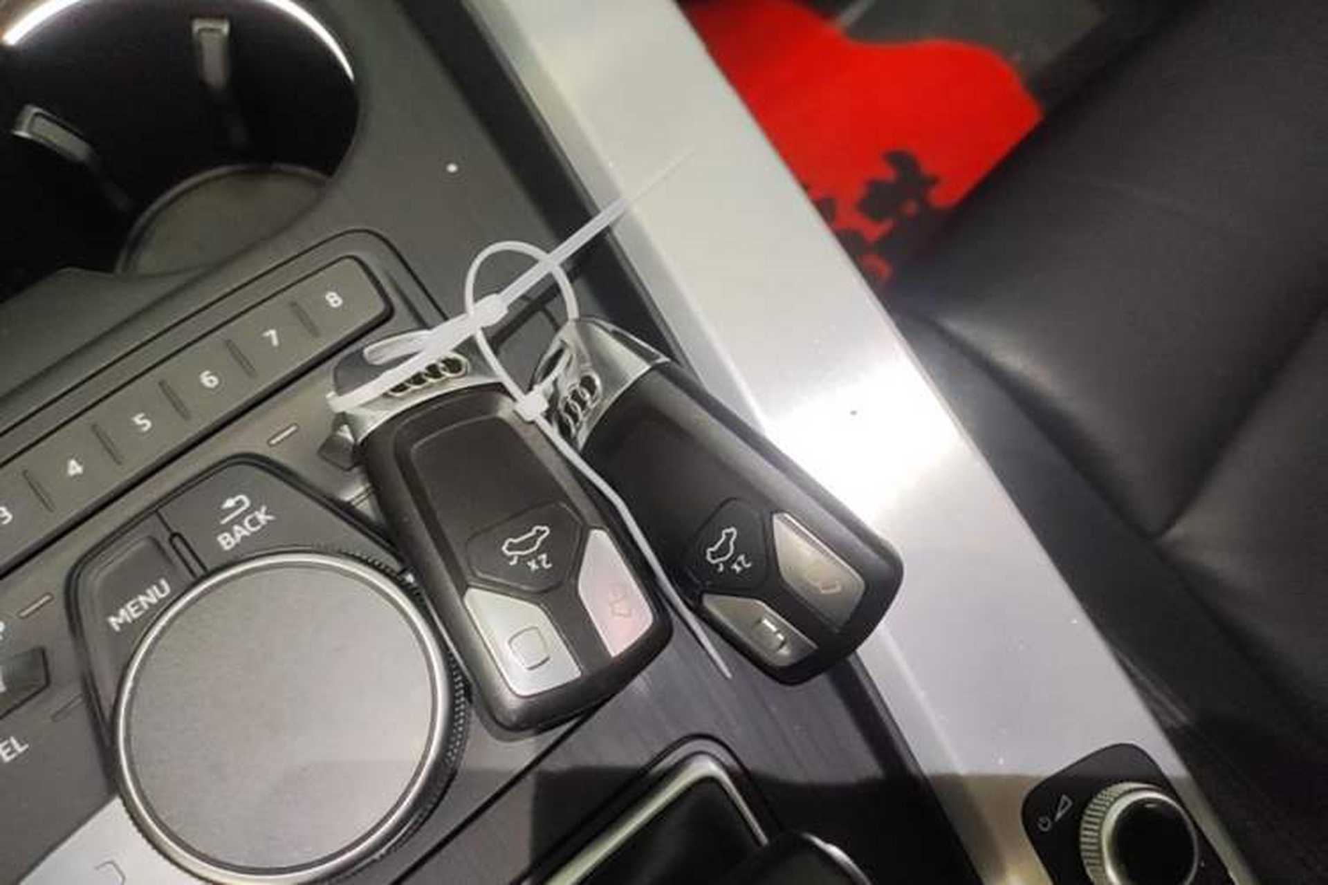 Used Audi A4L 2019 40 TFSI Fashion Edition China VI Emission Standard Vehicle Key