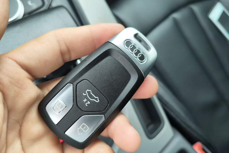 Used Audi A4L 2019 40 TFSI Ambition Version China V Vehicle Key