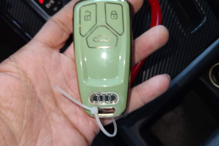 Used Audi A4L 2019 40 TFSI Ambition Version China V Vehicle Key