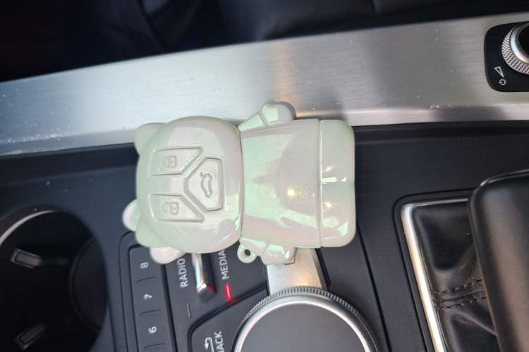 Used Audi A4L 2019 40 TFSI Fashion Version China V Vehicle Key