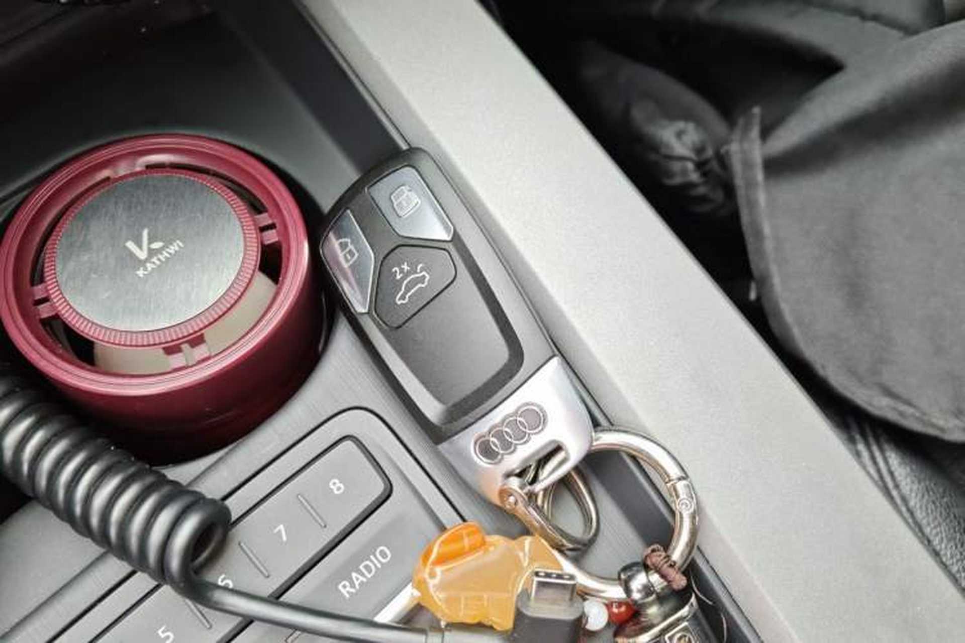 Used Audi A4L 2019 40 TFSI Ambition Version China V Vehicle Key