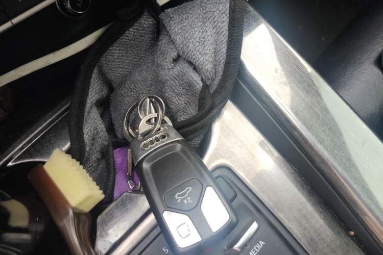 Used Audi A4L 2019 40 TFSI Ambition Version China V Vehicle Key