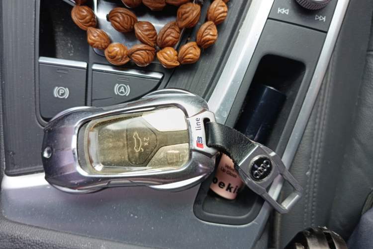 Used Audi A4L 2019 40 TFSI Fashion Version China V Vehicle Key