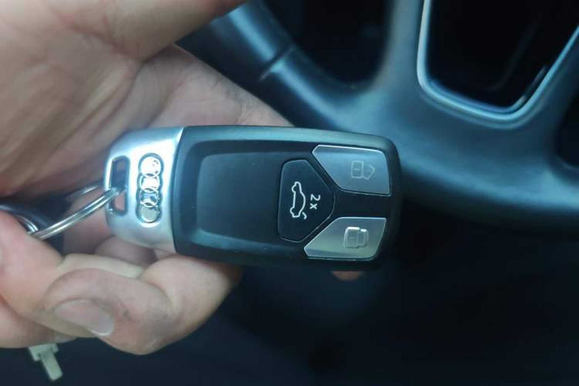Used Audi A4L 2019 40 TFSI Ambition Version China V Vehicle Key