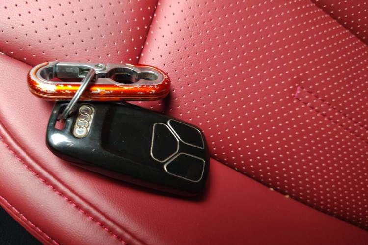 Used Audi A4L 2019 40 TFSI Ambition Version China V Vehicle Key
