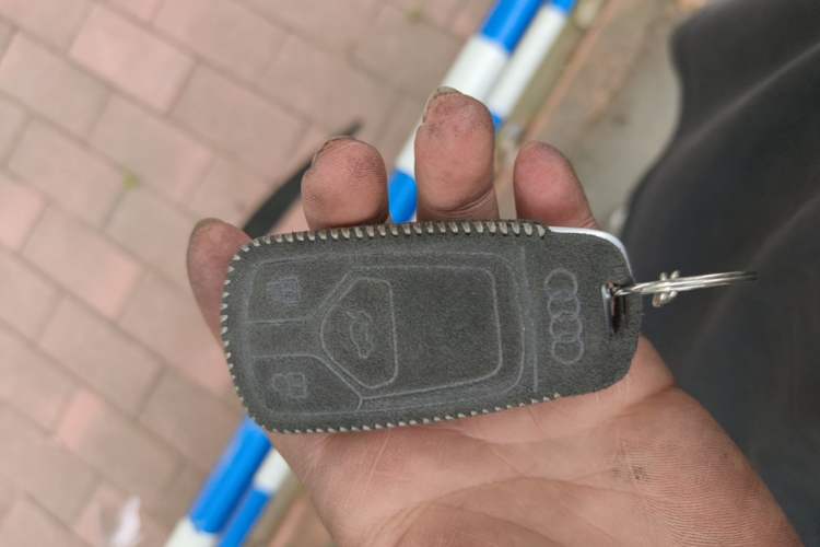 Used Audi A4L 2019 40 TFSI Fashion Edition China VI Emission Standard Vehicle Key