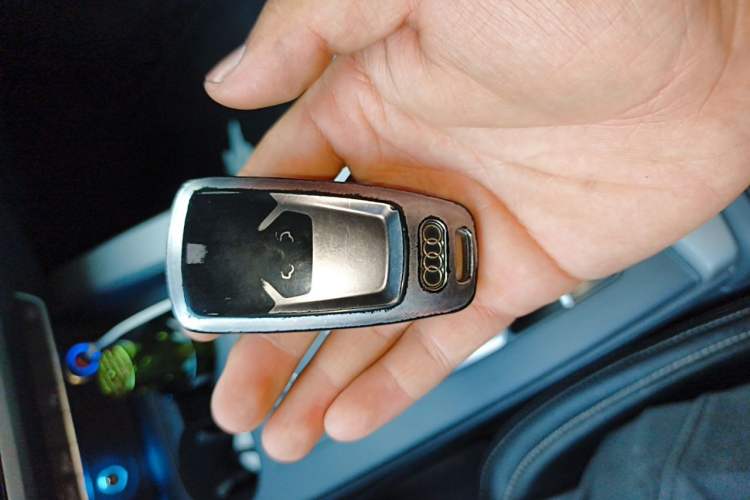 Used Audi A4L 2019 40 TFSI Ambition China VI Vehicle Key