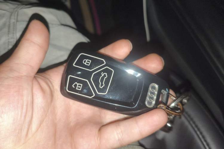 Used Audi A4L 2019 40 TFSI Ambition Version China V Vehicle Key