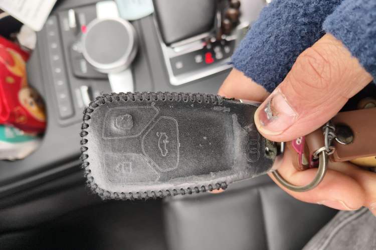 Used Audi A4L 2019 40 TFSI Fashion Version China V Vehicle Key