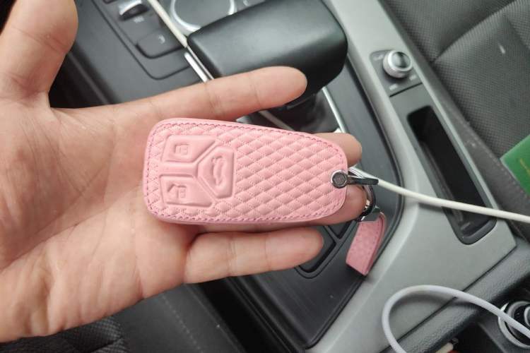 Used Audi A4L 2019 40 TFSI Ambition China VI Vehicle Key