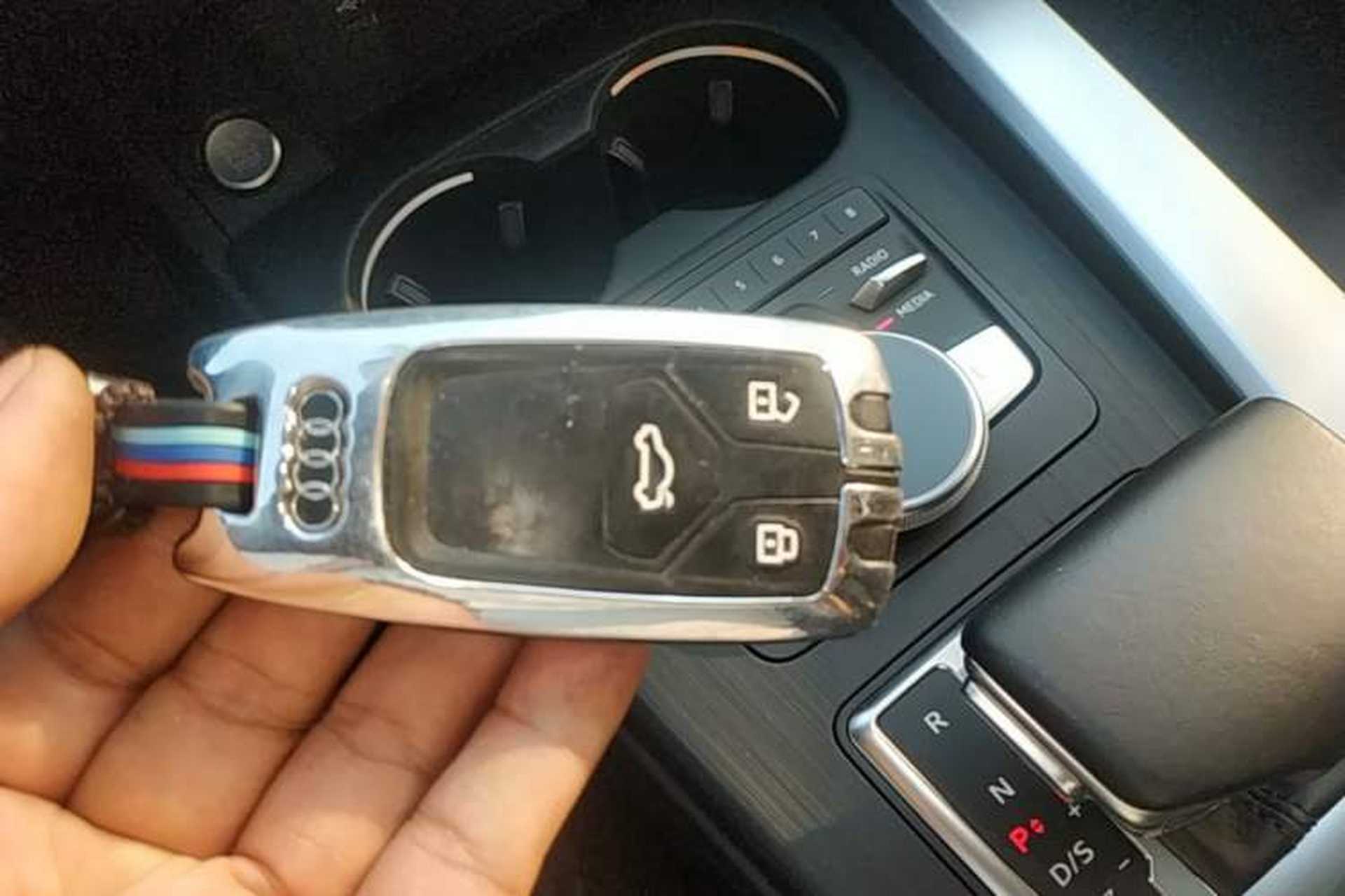Used Audi A4L 2019 40 TFSI Fashion Version China V Vehicle Key