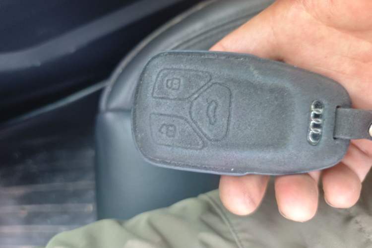 Used Audi A4L 2019 40 TFSI Fashion Version China V Vehicle Key