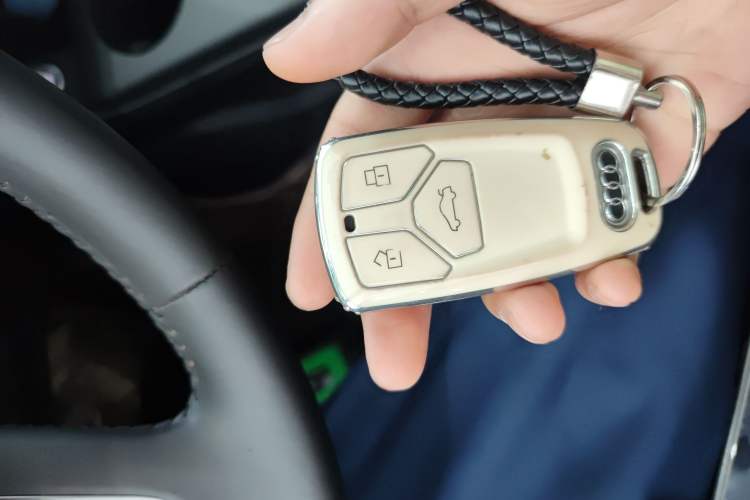 Used Audi A4L 2019 40 TFSI Ambition China VI Vehicle Key