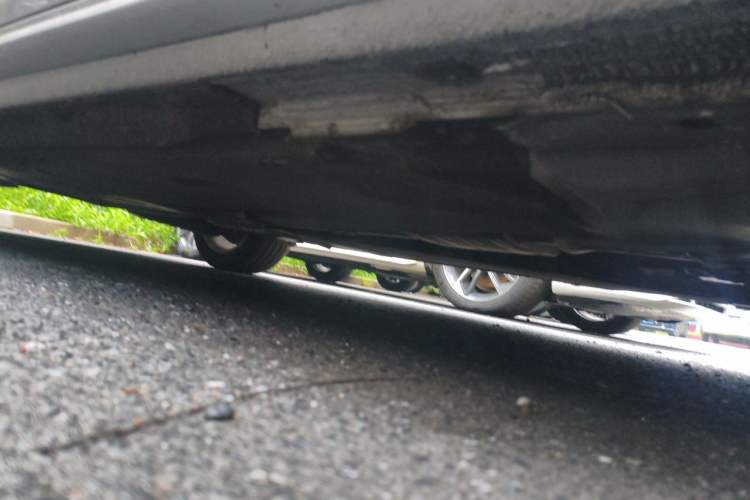 Used Audi A4L 2019 40 TFSI Ambition China VI Chassis Front Right