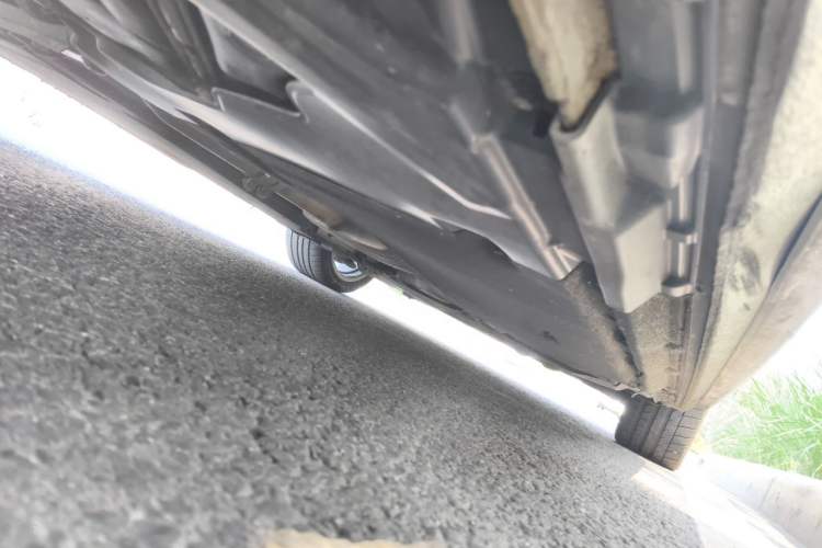 Used Audi A4L 2019 40 TFSI Fashion Edition China VI Emission Standard Chassis Rear Right
