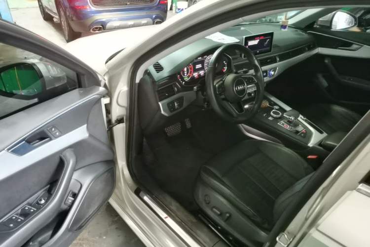 Used Audi A4L 2019 40 TFSI Fashion Version China V Driver Seat