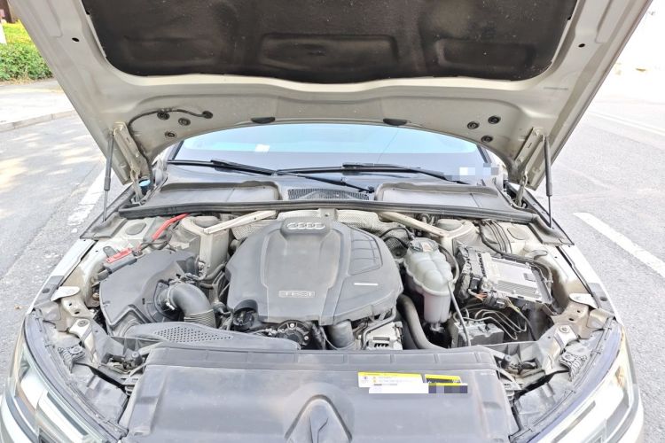 Used Audi A4L 2019 40 TFSI Fashion Version China V Engine Bay
