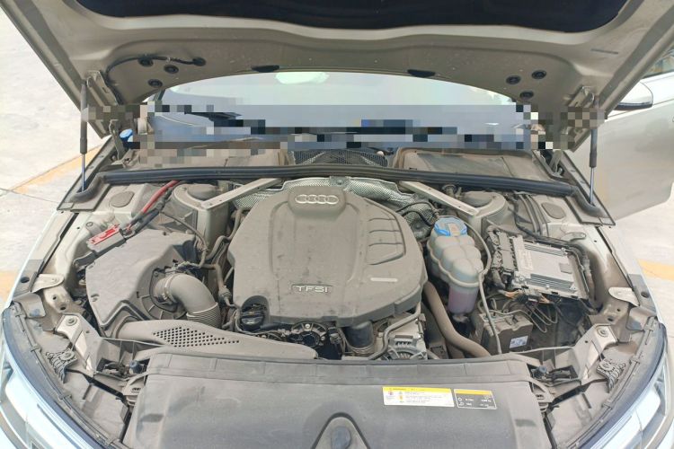 Used Audi A4L 2019 40 TFSI Fashion Version China V Engine Bay