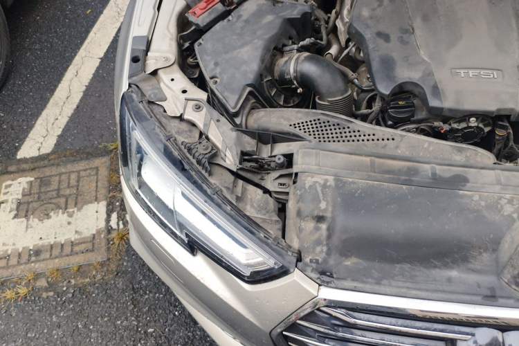 Used Audi A4L 2019 40 TFSI Ambition China VI Engine Bay Right