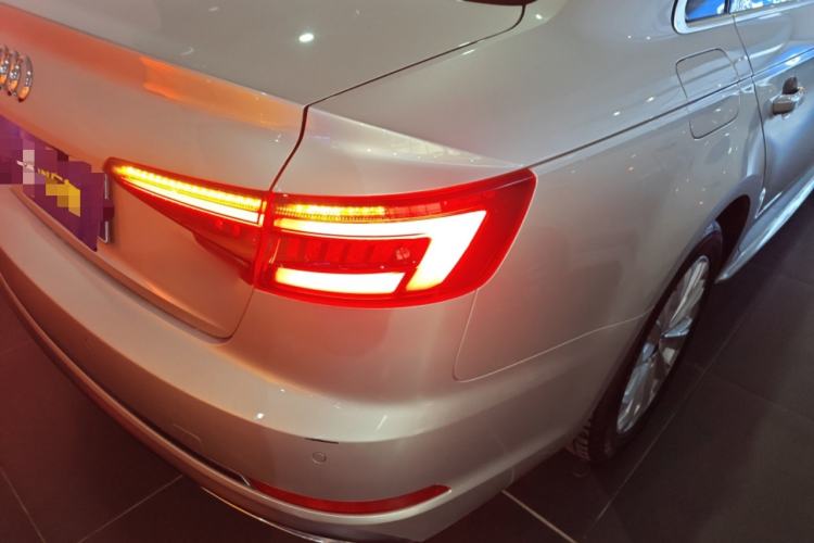 Used Audi A4L 2019 40 TFSI Ambition China VI Exterior 3